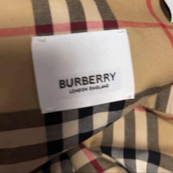 💯%❤️🫶🏻 authentic burberry shirt and pants ❤️🫶🏻 - Picture 5 of 12